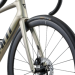 Giant Defy Advanced SL 1 2023 bike details 05