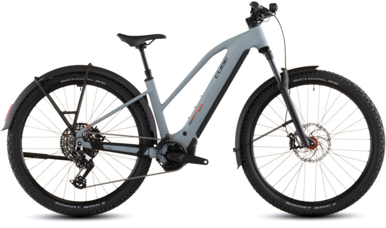 Cube Reaction Hybrid Race 800 FE Trapeze