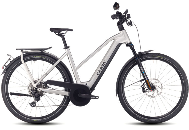 Cube Kathmandu Hybrid 45 750