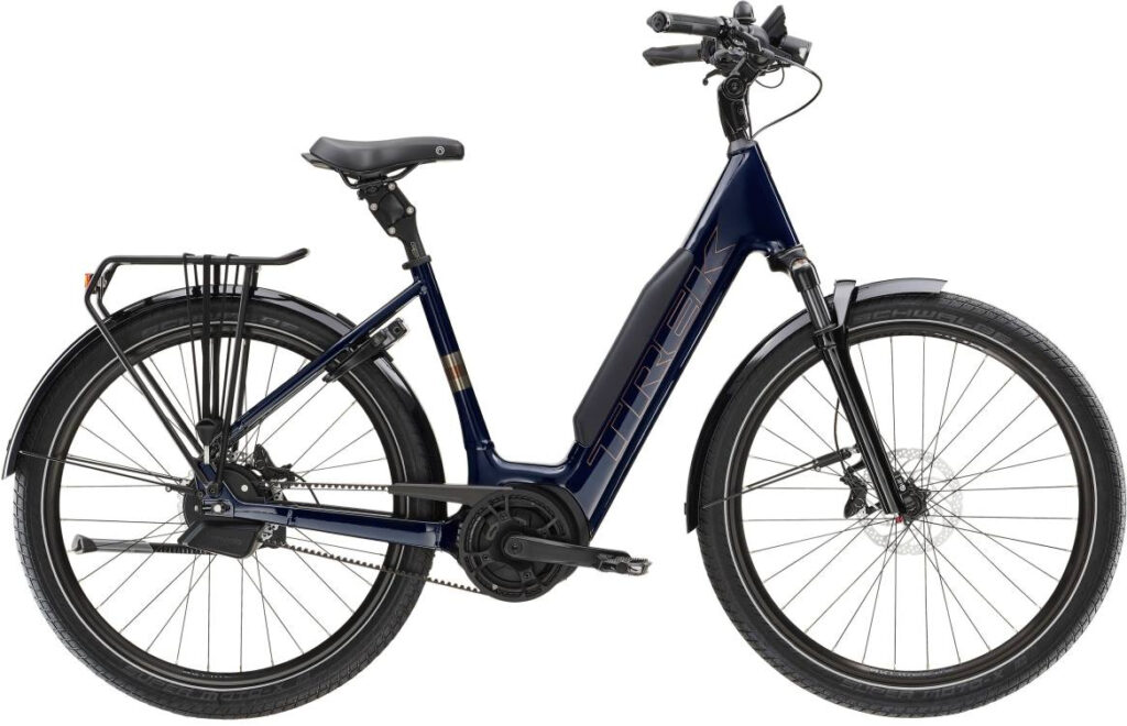 Trek District+ 5 Lowstep – 725Wh 2026 electric bike image 01