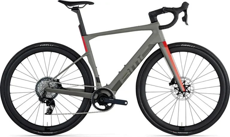 BMCRoadmachine 01 AMP X ONE 2024